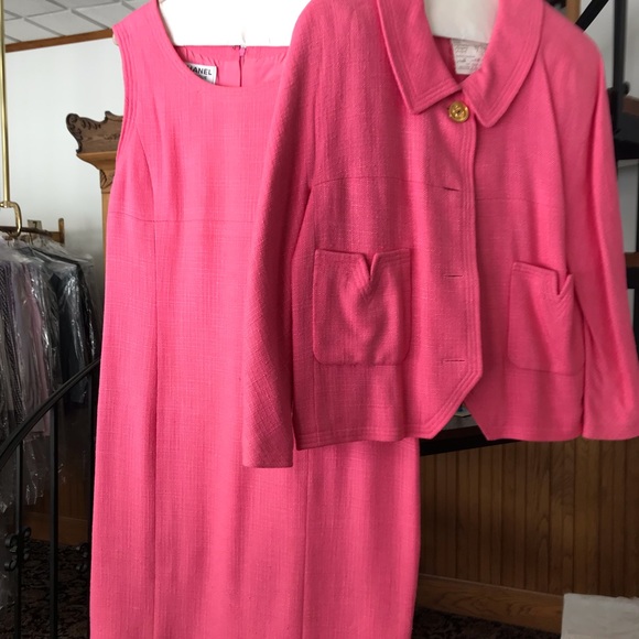 VINTAGE CHANEL Jacket and Dress. 42 - Picture 8 of 8